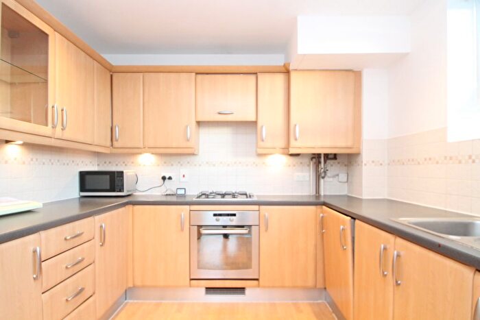 2 Bedroom Flat To Rent In Reflex Apartments, Bromley, BR2