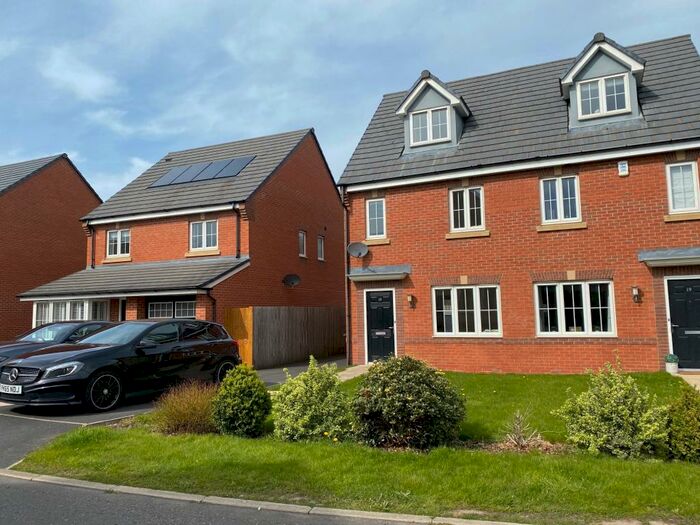 3 Bedroom House To Rent In Oak Leaf Drive, Bamber Bridge, PR5