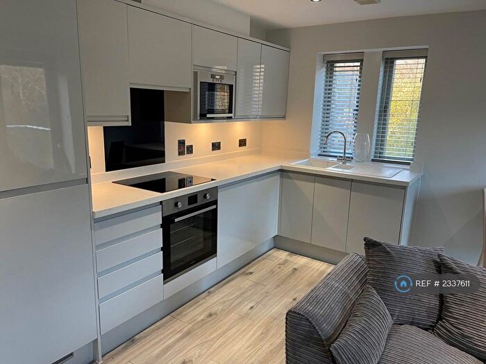 2 Bedroom Flat To Rent In The Old Cornmill, Horsforth, Leeds, LS18