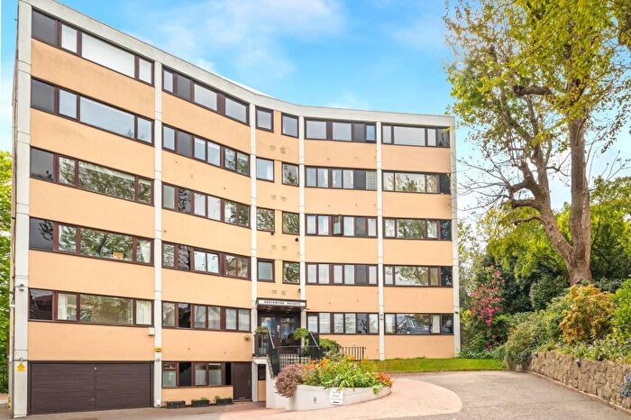 2 Bedroom Apartment For Sale In Southwood Lawn Road, Southwood Heights Southwood Lawn Road, N6