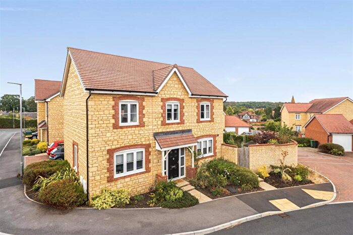 4 Bedroom Detached House For Sale In Crackmore Drive, Milborne Port, Sherborne, DT9