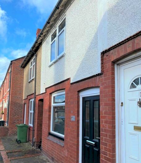 3 Bedroom House To Rent In Longfield Road, Lye, Stourbridge, DY9