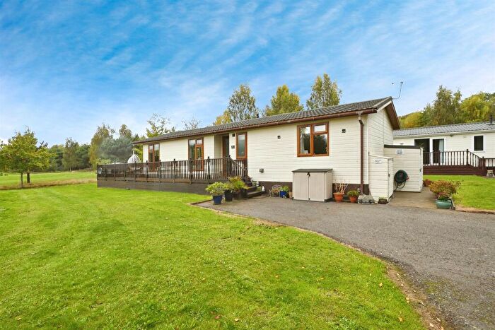 2 Bedroom Lodge For Sale In Kirkgate, Tydd St. Giles, Wisbech, PE13