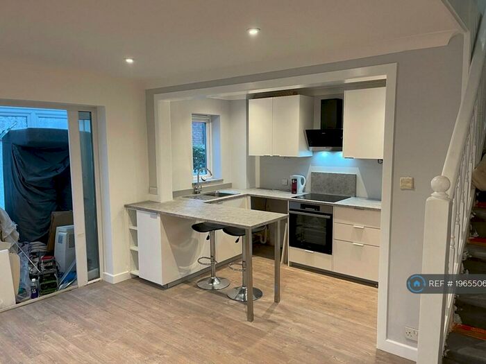 1 Bedroom Terraced House To Rent In Nash Drive, Chelmsford, CM1