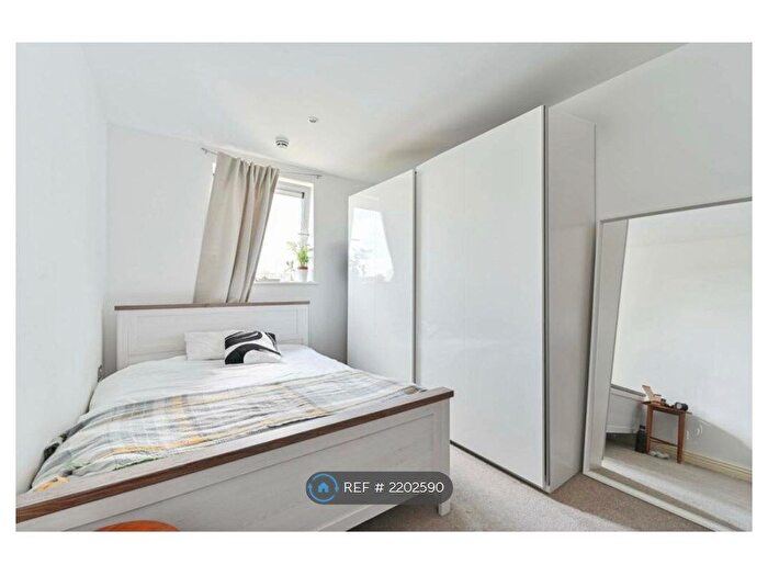 2 Bedroom Flat To Rent In Bendish Point, London, SE28