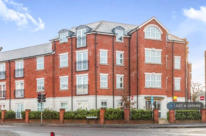 2 Bedroom Flat To Rent In The Crossing, Oldbury, B69