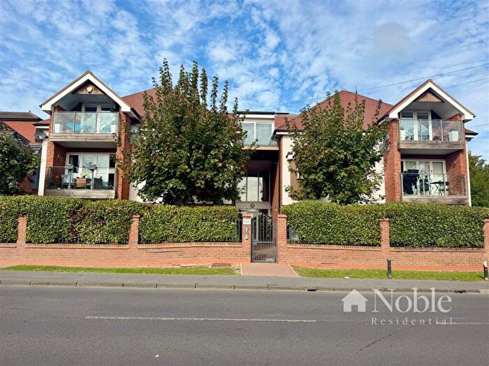 3 Bedroom Apartment For Sale In Manor Road, Chigwell, IG7