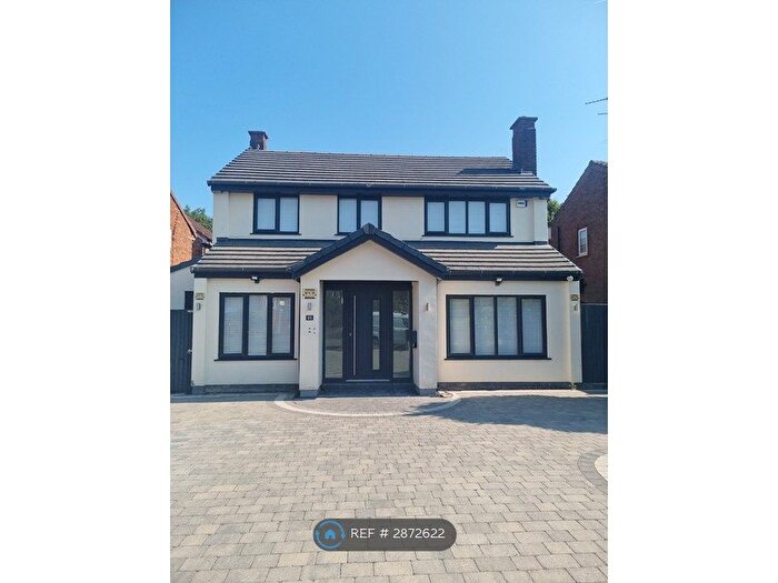 4 Bedroom Detached House To Rent In Woburn Dr, Altrincham., WA15