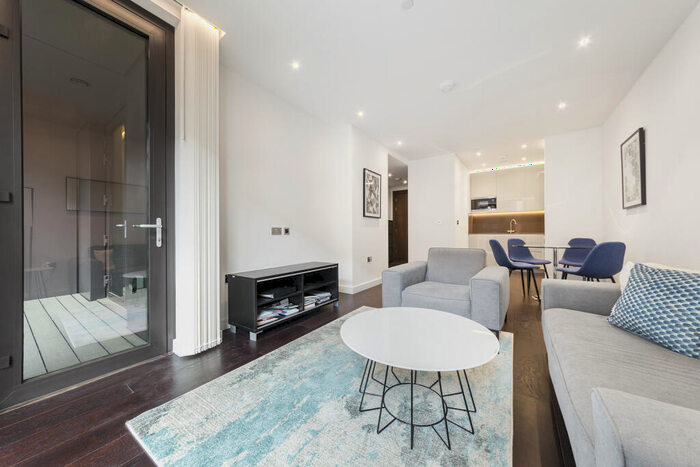 1 Bedroom Apartment To Rent In Ponton Road, London, SW11