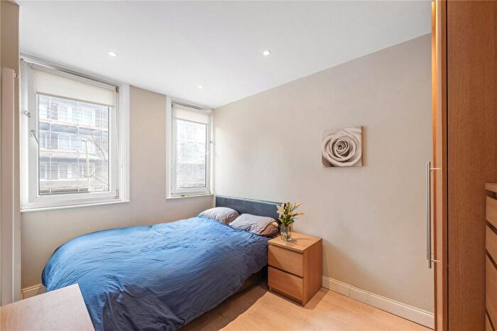 3 Bedroom Maisonette For Sale In Maysoule Road, Battersea, SW11