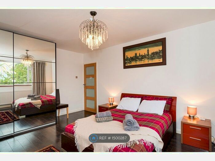 3 Bedroom Flat To Rent In Park Road High Barnet, High Barnet, Barnet, EN5