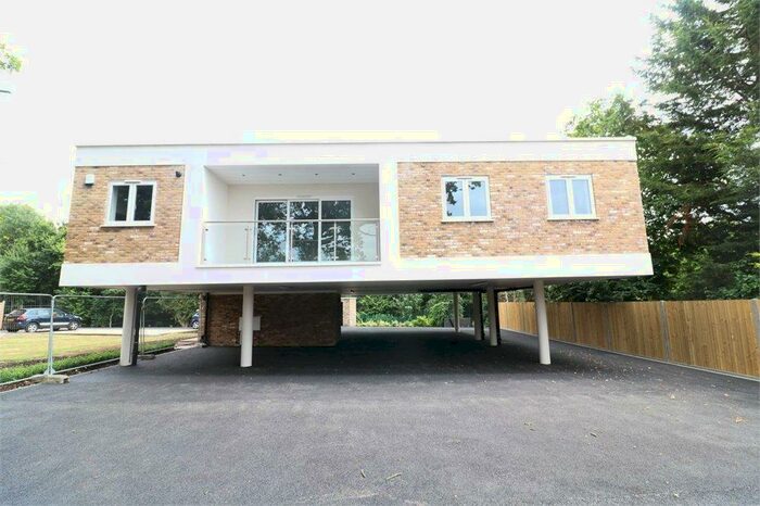 2 Bedroom Apartment To Rent In Lambs Close, Cuffley, Potters Bar, EN6