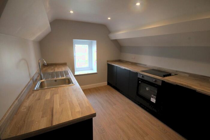 1 Bedroom Apartment To Rent In Castle Street, Anglesey, LL58