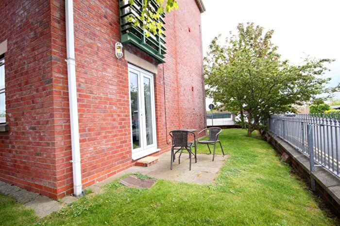 2 Bedroom Flat For Sale In Bridge Avenue, Ormskirk, L39