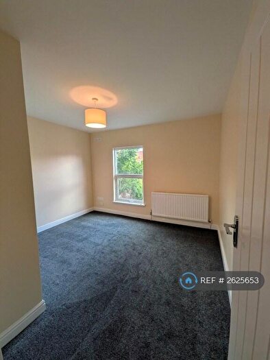 2 Bedroom Terraced House To Rent In Hope Street, Macclesfield, SK10