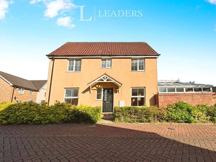 3 Bedroom Semi-Detached House To Rent In Fresher Mews, Norwich, NR5