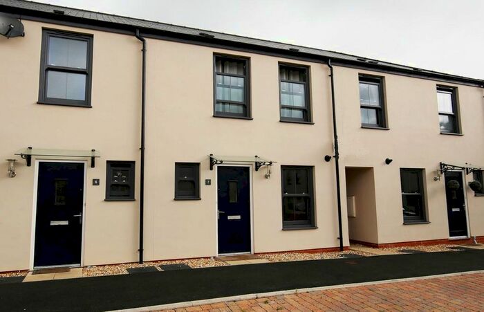 2 Bedroom Terraced House To Rent In Perreyman Square, Tiverton EX16