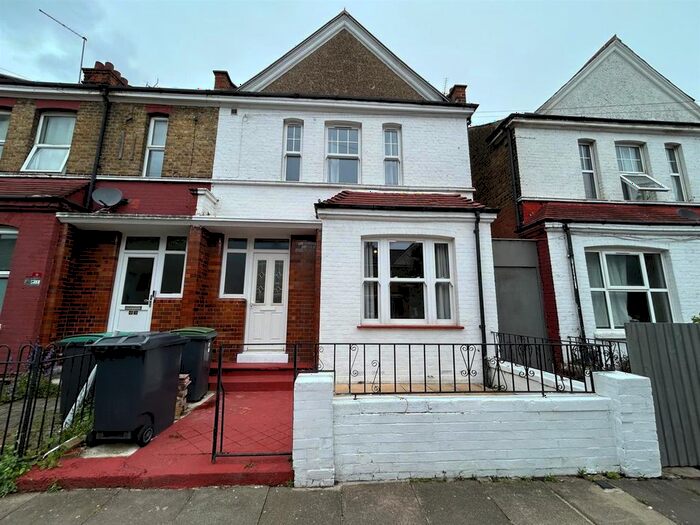 4 Bedroom End Of Terrace House To Rent In Hewitt Avenue, London, N22