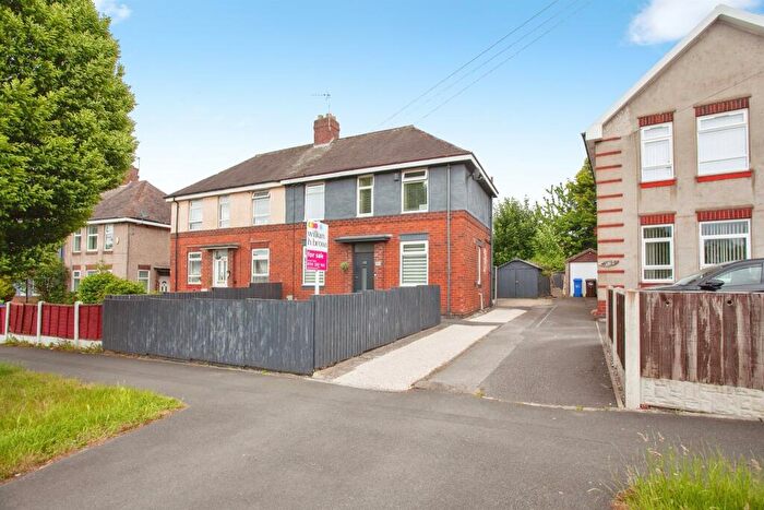 3 Bedroom Semi-Detached House For Sale In Bellhouse Road, Sheffield, S5