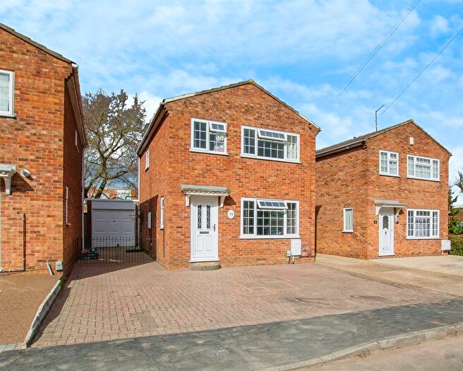 3 Bedroom Detached House For Sale In Bramble Close, Yaxley, Peterborough, PE7