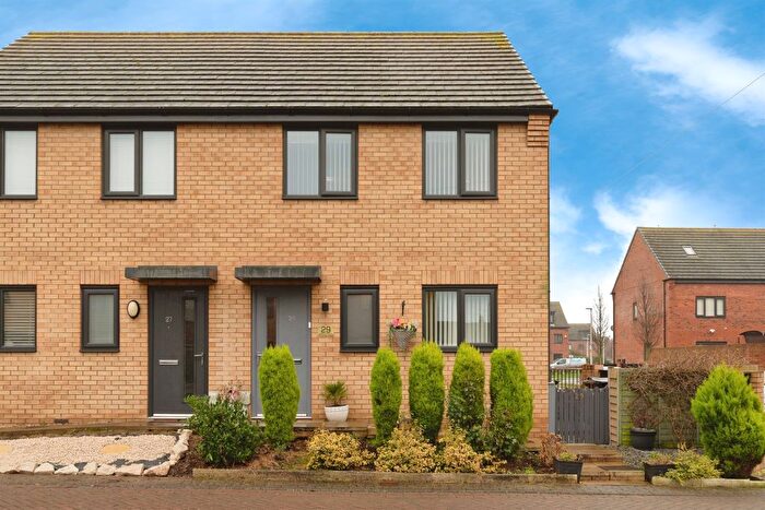 3 Bedroom Semi-detached House For Sale In Kedrum Road, Hull, HU9