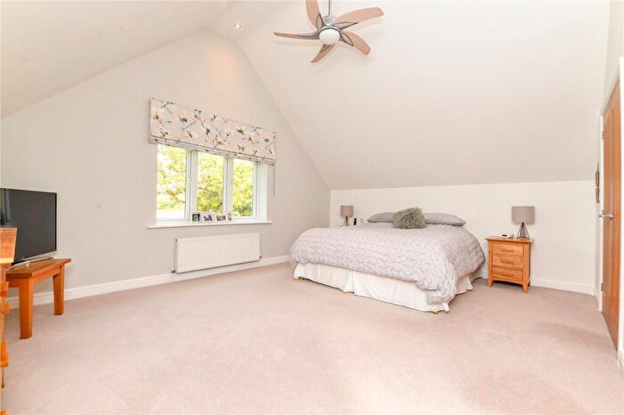 4 Bedroom Detached House For Sale In Manor Road, Milford On Sea, Lymington, Hampshire, SO41