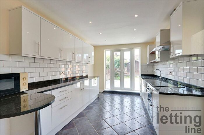 4 Bedroom Terraced House To Rent In Ridler Road, Enfield, Middlesex, EN1