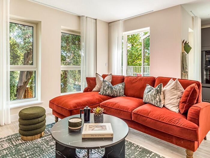 1 Bedroom Flat For Sale In St Ann's Road, London, N15