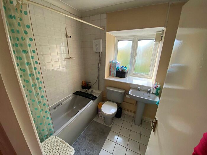 1 Bedroom Flat To Rent In Walled Meadow, Andover, SP10
