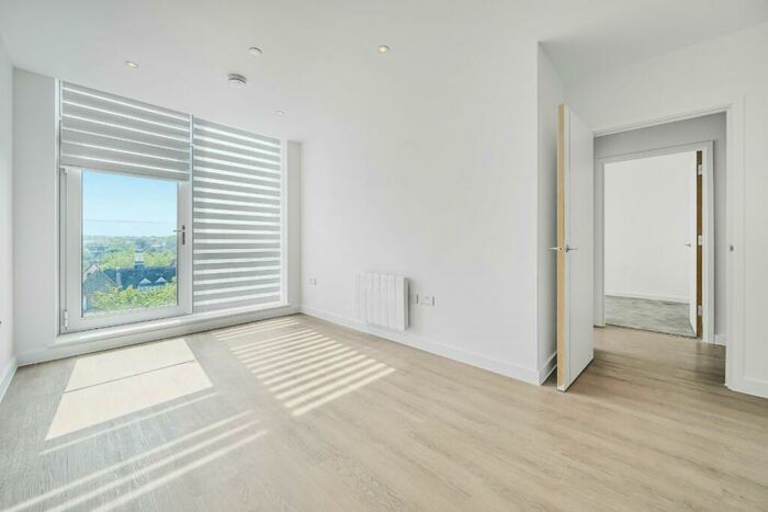 2 Bedroom Apartment To Rent In Beckenham Road, Beckenham, BR3