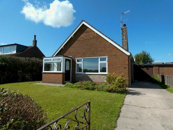 3 Bedroom Detached Bungalow To Rent In Green Lane, Freckleton, Preston, PR4