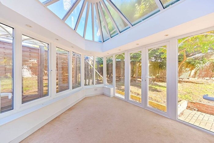 4 Bedroom Detached House For Sale In Minton Rise, Taplow, Maidenhead, SL6