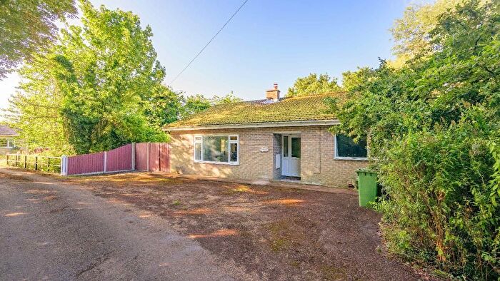 2 Bedroom Detached Bungalow For Sale In Hall Bank, Tydd St Giles, Wisbech, Cambridgeshire, PE13