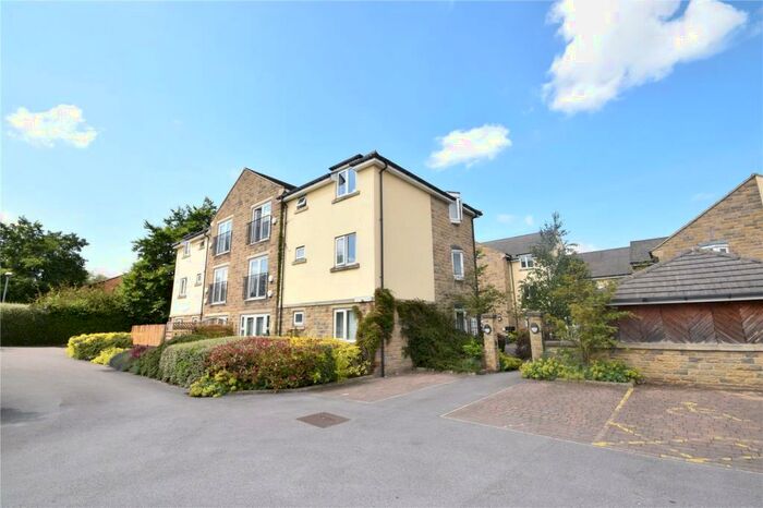 2 Bedroom Apartment To Rent In Station Square, Stanningley, Leeds, LS28