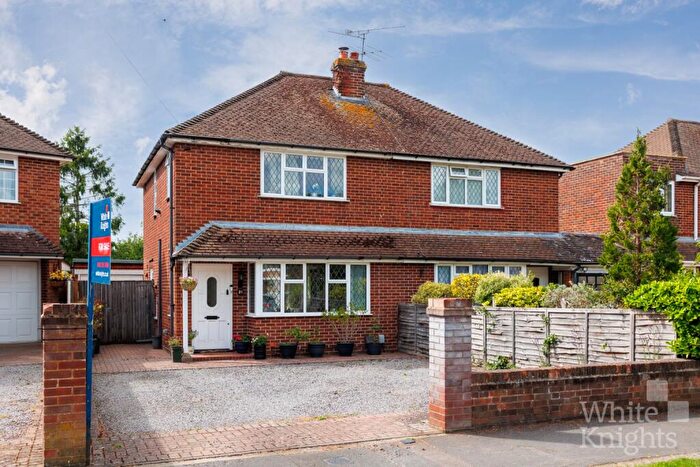 3 Bedroom Semi-Detached House For Sale In Wyndham Crescent, Woodley, Reading, Berkshire, RG5