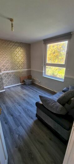 1 Bedroom Flat To Rent In Flat, Arundel Avenue, Liverpool, L17