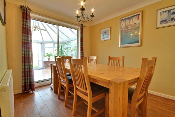 4 Bedroom Detached House For Sale In Poplars Way, Beverley, HU17