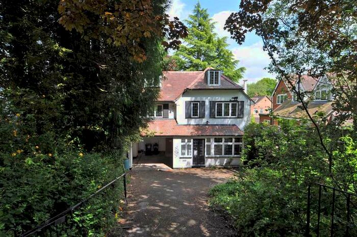 3 Bedroom Detached House To Rent In Barnt Green Road, Cofton Hackett, Birmingham, West Midlands, B45