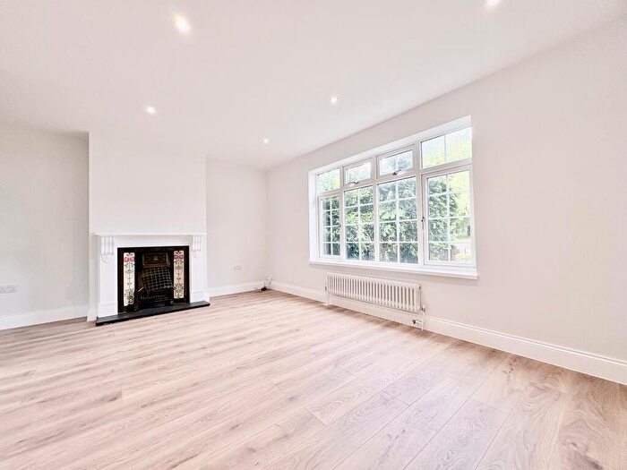 3 Bedroom End Of Terrace House To Rent In High Road, Turnford, Broxbourne, EN10