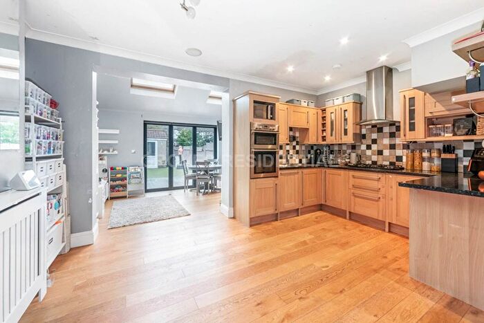 4 Bedroom Terraced House For Sale In Phyllis Avenue, Motspur Park, KT3