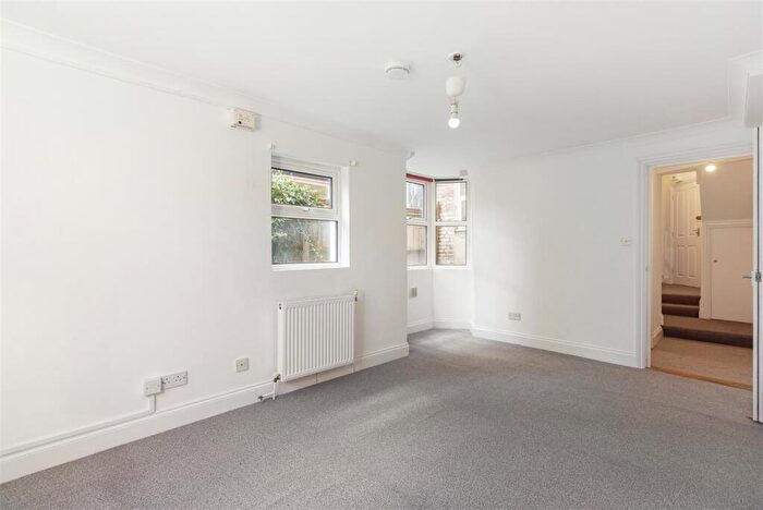 1 Bedroom Flat To Rent In Adys Road, London, SE15