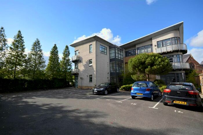 2 Bedroom Flat For Sale In Mayfair Gardens, Bury New Road, Whitefield, M45