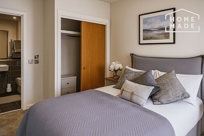 3 Bedroom Flat To Rent In The Slate Yard, M3