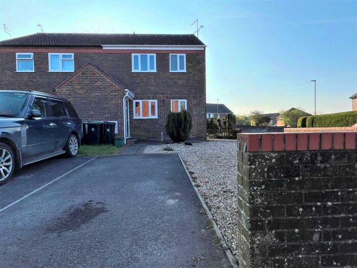 1 Bedroom Terraced House To Rent In Sandringham Court, Dorchester, DT1