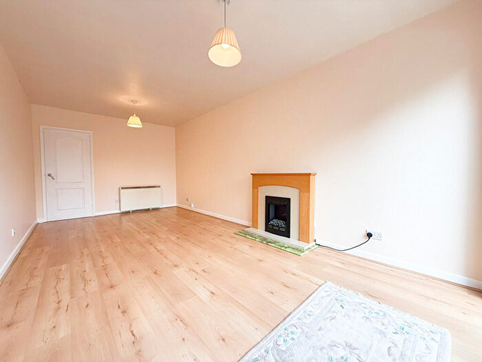 1 Bedroom Apartment For Sale In Clarence Road, Hinckley, Leicestershire, LE10