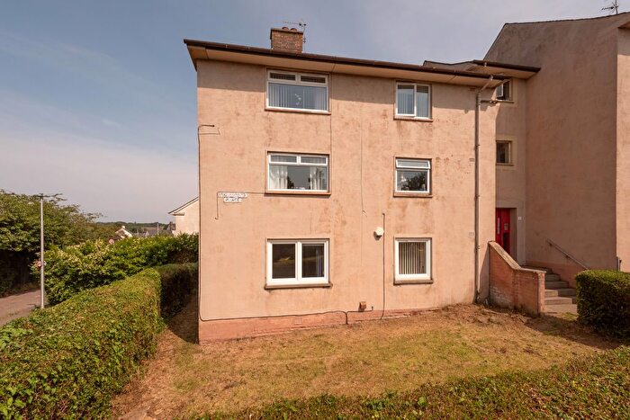 2 Bedroom Flat For Sale In / Inglewood Place, Edinburgh, EH16