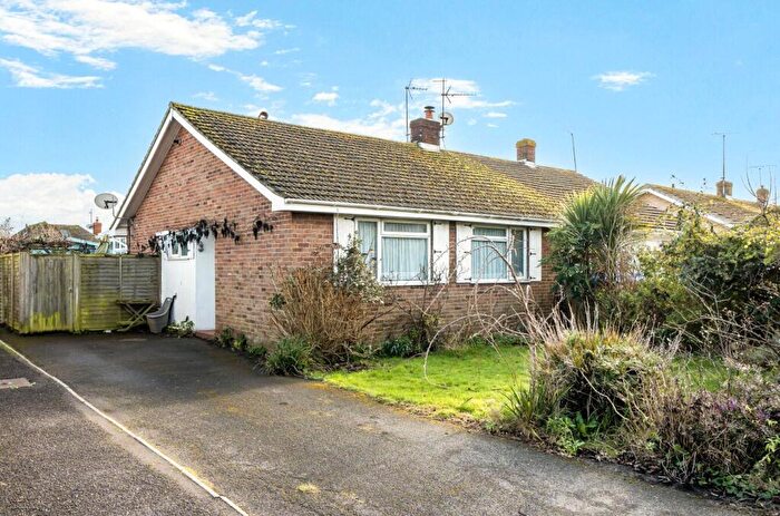 2 Bedroom Bungalow For Sale In Stapleton Court, Bognor Regis, West Sussex, PO21