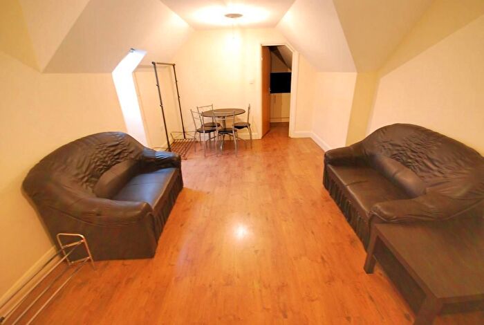 2 Bedroom Flat To Rent In Ealing Road, Wembley, HA0