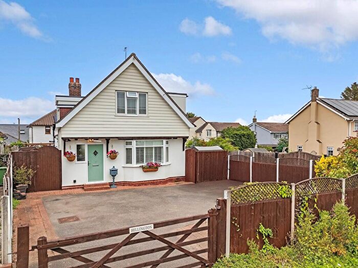2 Bedroom Detached House For Sale In Barnston, Dunmow, CM6