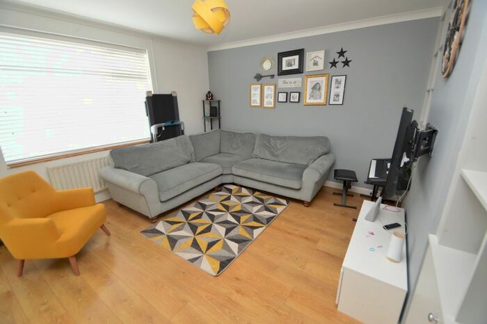 3 Bedroom Terraced House To Rent In Hubert Road, Slough, Berkshire, SL3